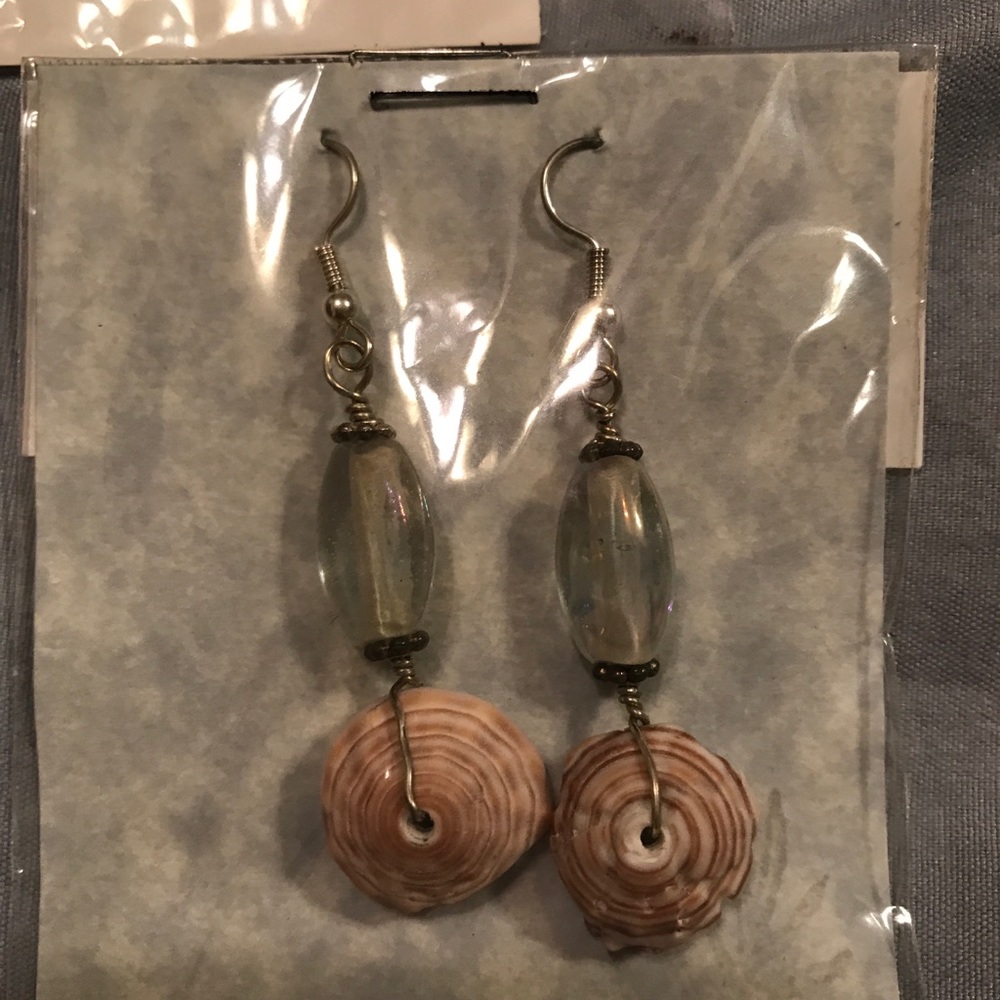 Earrings - Picture 7 of 8